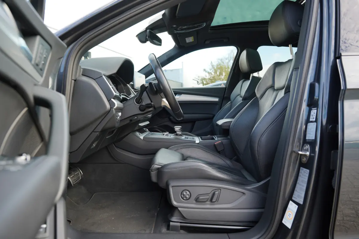 3.0 TFSI SQ5 quattro Pro Line Plus 355pk | Virtual Cockpit | Bang & Olufsen | Cruise control adaptief met stop&go | Dab | Elektrisch glazen panorama-dak | Head-up display | Lichtmetalen velg