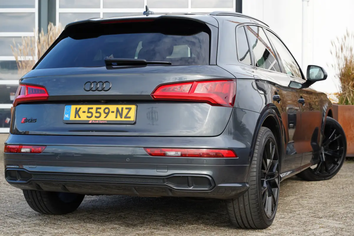 3.0 TFSI SQ5 quattro Pro Line Plus 355pk | Virtual Cockpit | Bang & Olufsen | Cruise control adaptief met stop&go | Dab | Elektrisch glazen panorama-dak | Head-up display | Lichtmetalen velg