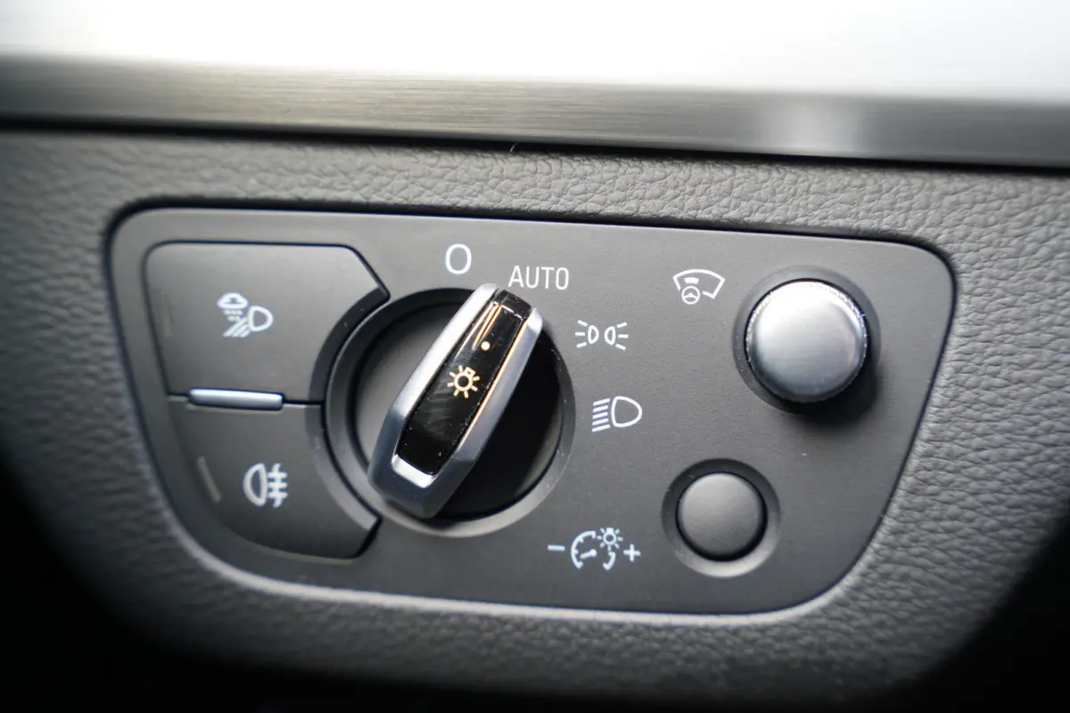 3.0 TFSI SQ5 quattro Pro Line Plus 355pk | Virtual Cockpit | Bang & Olufsen | Cruise control adaptief met stop&go | Dab | Elektrisch glazen panorama-dak | Head-up display | Lichtmetalen velg