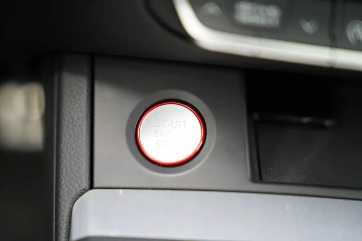 3.0 TFSI SQ5 quattro Pro Line Plus 355pk | Virtual Cockpit | Bang & Olufsen | Cruise control adaptief met stop&go | Dab | Elektrisch glazen panorama-dak | Head-up display | Lichtmetalen velg