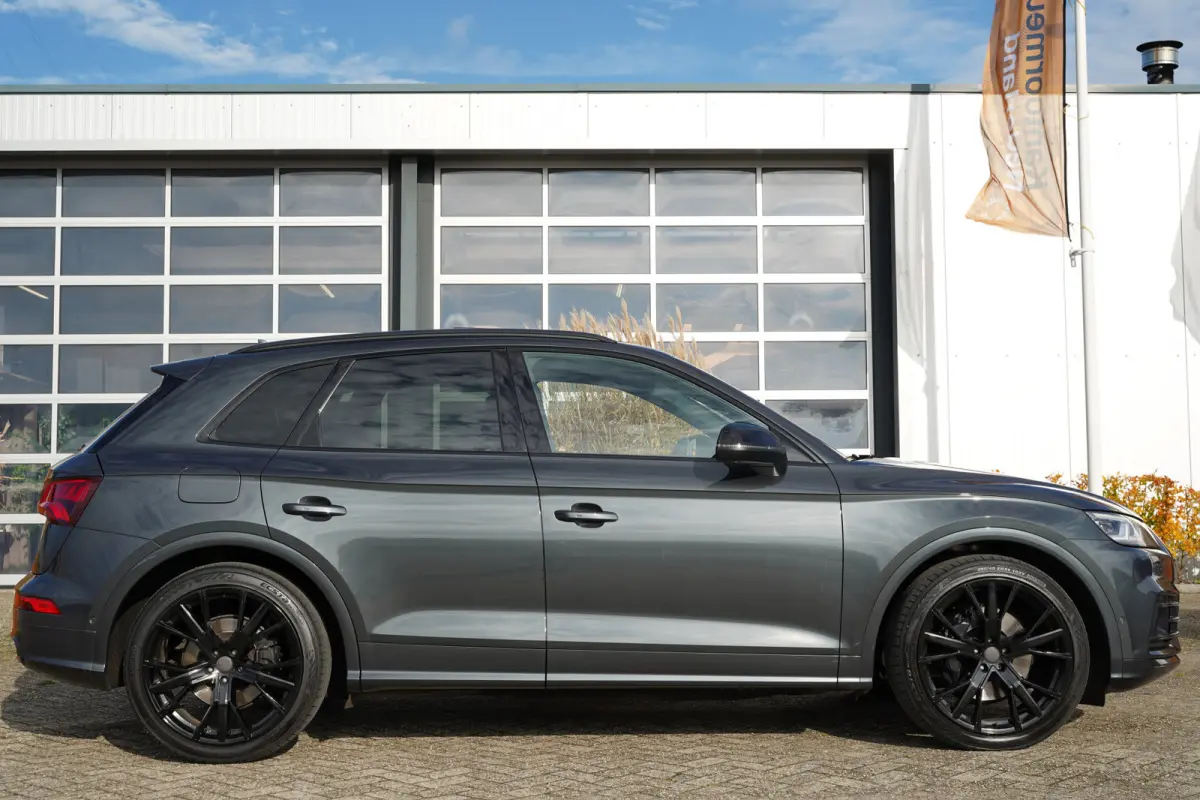 3.0 TFSI SQ5 quattro Pro Line Plus 355pk | Virtual Cockpit | Bang & Olufsen | Cruise control adaptief met stop&go | Dab | Elektrisch glazen panorama-dak | Head-up display | Lichtmetalen velg