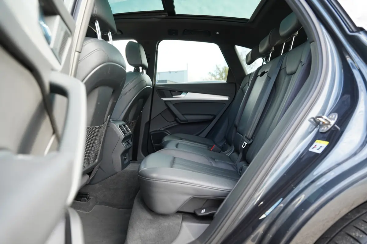 3.0 TFSI SQ5 quattro Pro Line Plus 355pk | Virtual Cockpit | Bang & Olufsen | Cruise control adaptief met stop&go | Dab | Elektrisch glazen panorama-dak | Head-up display | Lichtmetalen velg