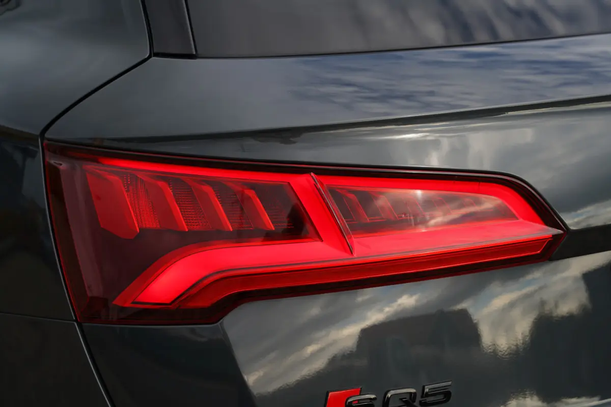 3.0 TFSI SQ5 quattro Pro Line Plus 355pk | Virtual Cockpit | Bang & Olufsen | Cruise control adaptief met stop&go | Dab | Elektrisch glazen panorama-dak | Head-up display | Lichtmetalen velg