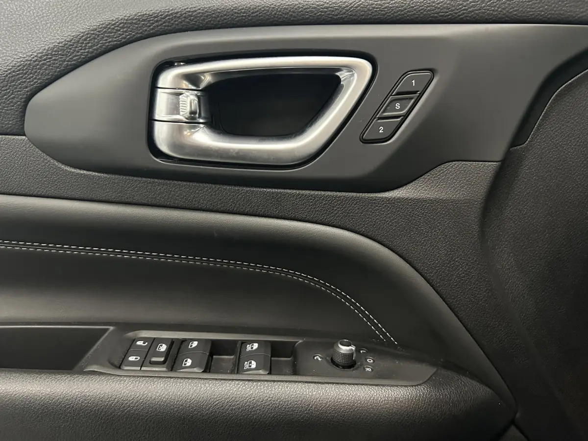 1.5T e-Hybrid S, alle opties aanwezig. 1450 trekgewicht