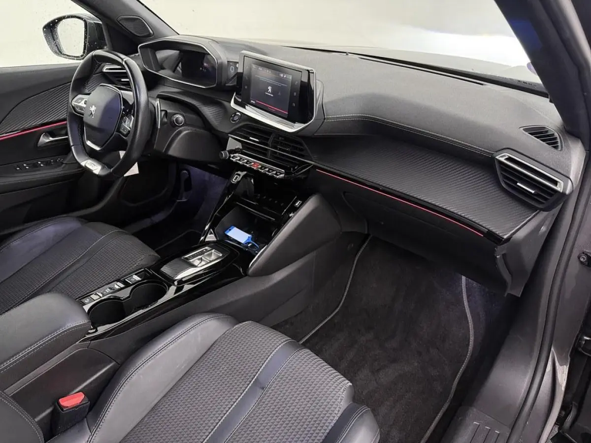 1.2T 130pk GT Automaat Trekhaak/Camera/4S.Banden/ Stoelverw./Led/H.Leder/VC/Ecc/CarPlay