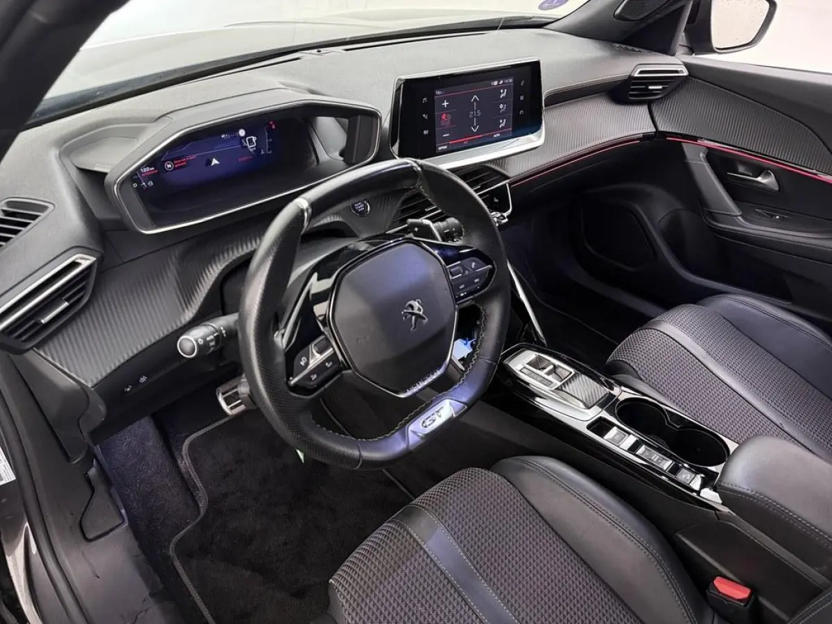 1.2T 130pk GT Automaat Trekhaak/Camera/4S.Banden/ Stoelverw./Led/H.Leder/VC/Ecc/CarPlay