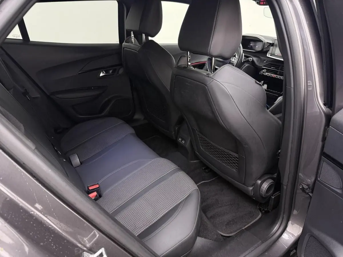 1.2T 130pk GT Automaat Trekhaak/Camera/4S.Banden/ Stoelverw./Led/H.Leder/VC/Ecc/CarPlay