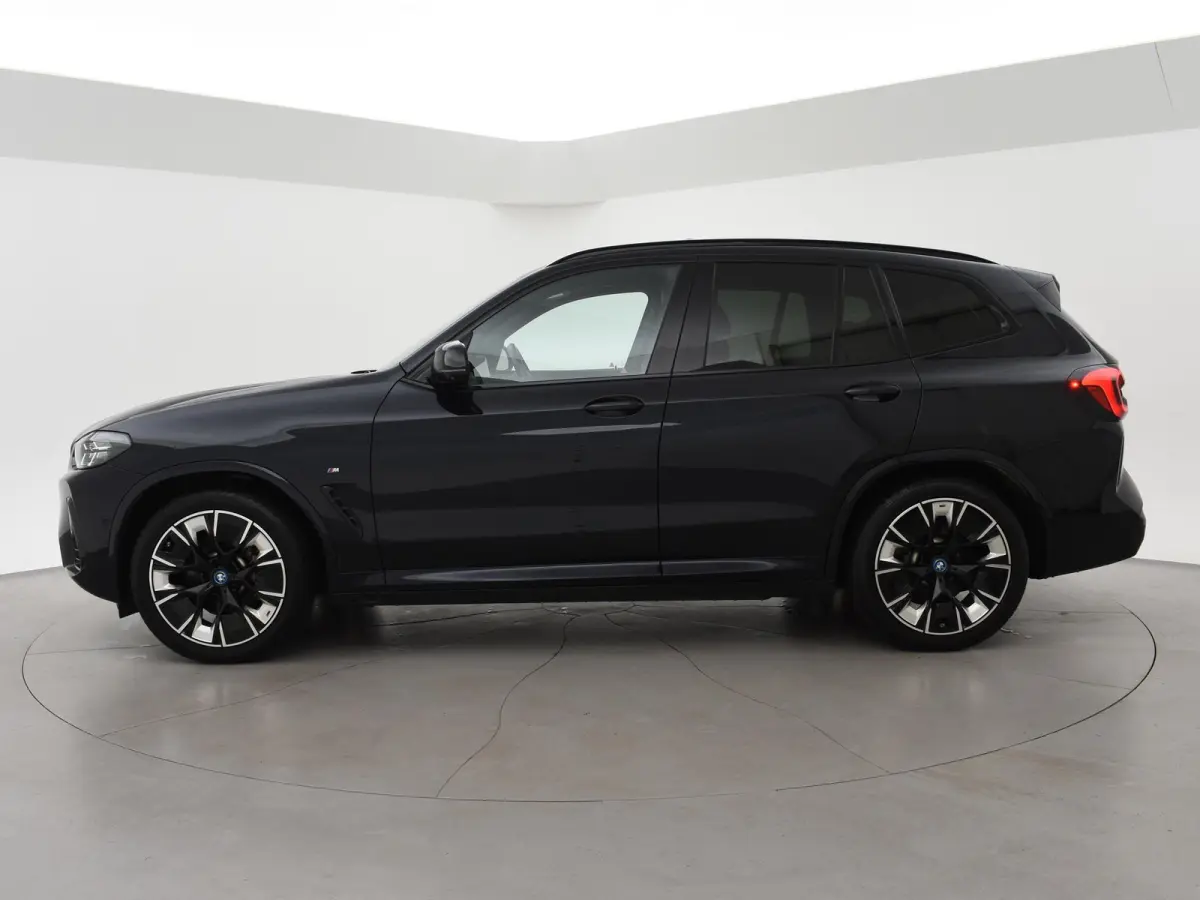M-SPORT H.E. FACELIFT 80 kWh + 100% SOH!| HEAD-UP | 360 CAMERA | HK | PANORAMA
