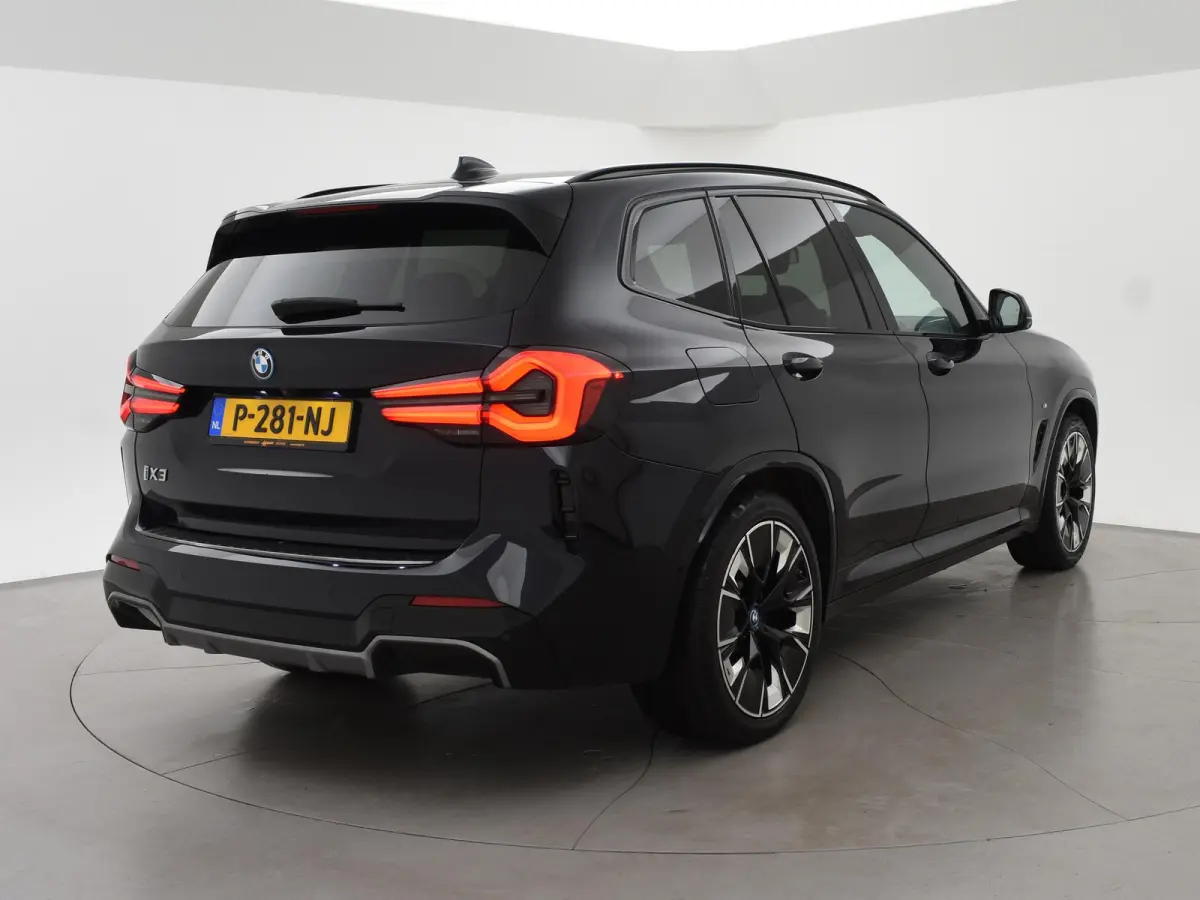 M-SPORT H.E. FACELIFT 80 kWh + 100% SOH!| HEAD-UP | 360 CAMERA | HK | PANORAMA