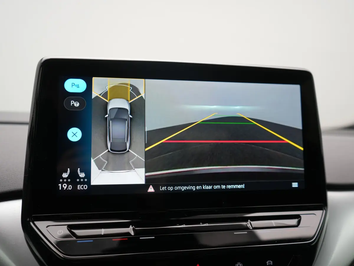 Pro 77 kWh 204pk Dealer O.H | Trekhaak Af Fabriek | Adaptive Cruise | 360 Camera | Sportstoelen & Stuur Verwarmd | Sfeerverlichting | Apple Carplay | Blis | IQ Light | Virtual | Navigatie | 