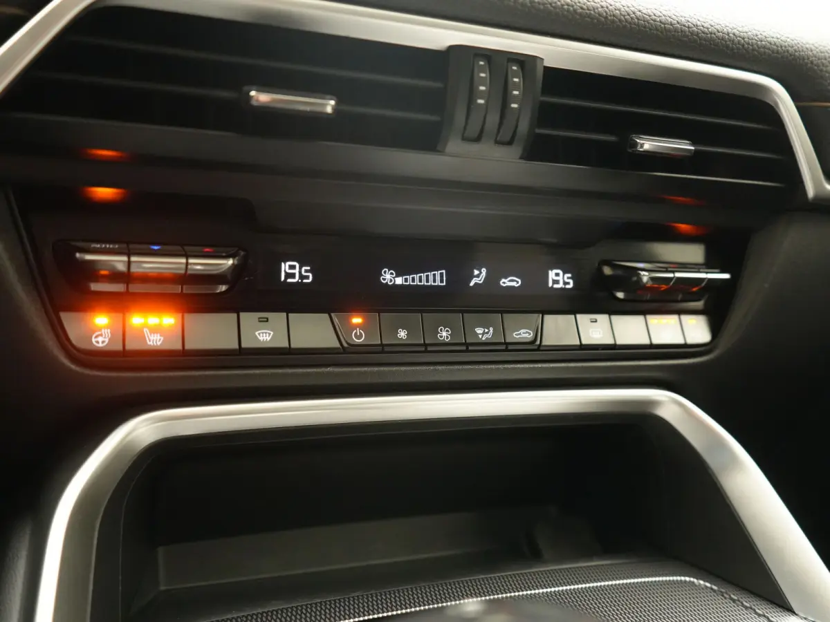 2.5 e-SkyActiv Exclusive-Line PHEV 327pk Dealer O.H | SOH 90,9% | Trekhaak Af Fabriek | Panodak | Head Up | Camera | Stoelen & Stuur Verwarmd | Blis | Keyless | Apple Carplay | Navigatie | D