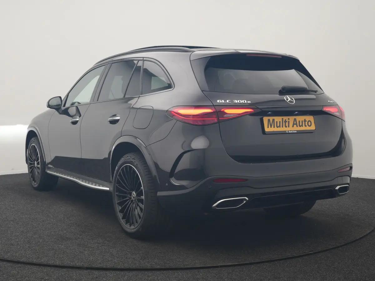 4MATIC AMG Line PHEV 313pk Dealer O.H | Panodak | Head Up | 360 Camera | Digital Light | Lederen Sportstoelen Memory & Verwarmd | Keyless | Sfeerverlichting | Blis | Apple Carplay | Navigati