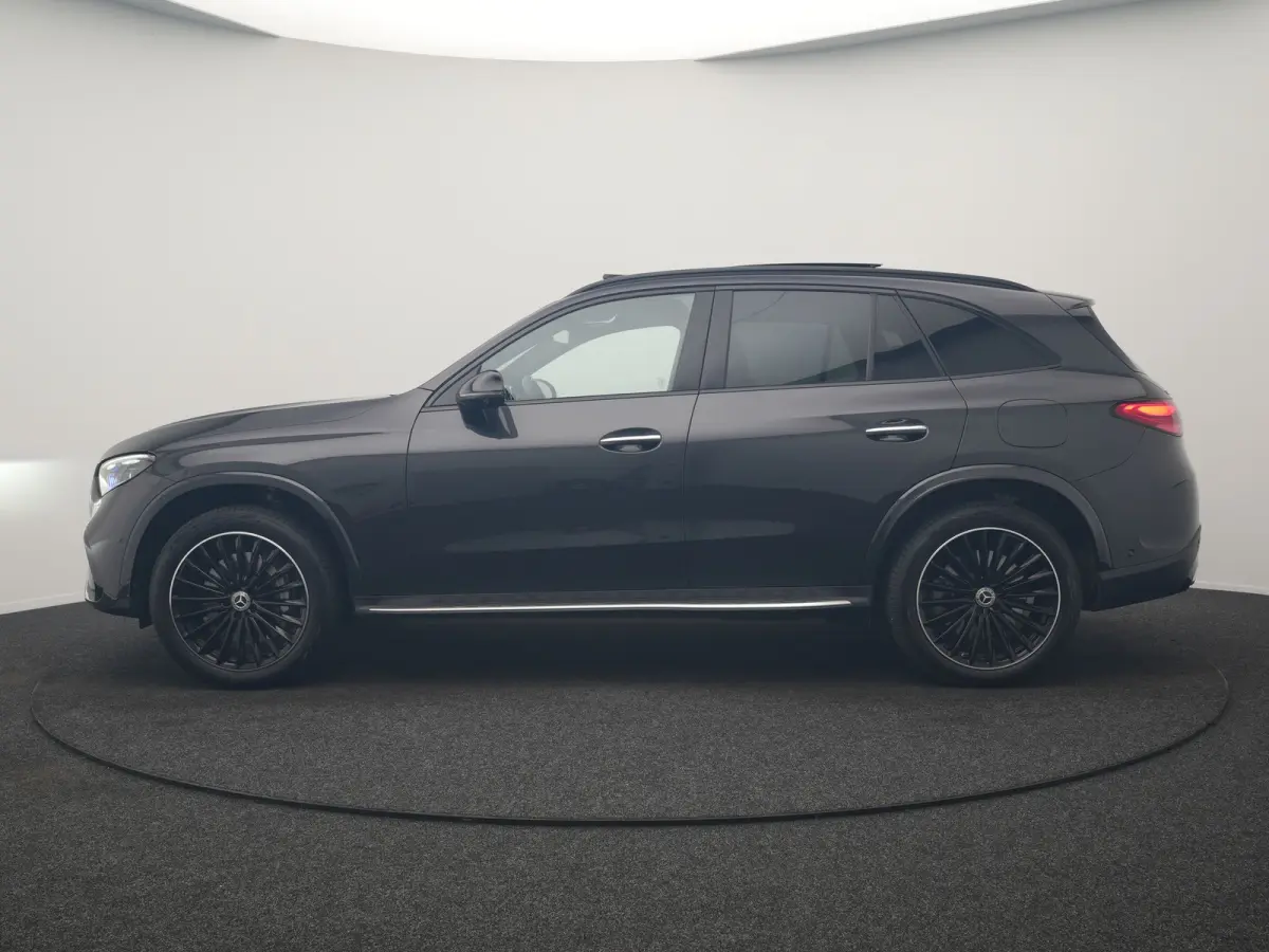 4MATIC AMG Line PHEV 313pk Dealer O.H | Panodak | Head Up | 360 Camera | Digital Light | Lederen Sportstoelen Memory & Verwarmd | Keyless | Sfeerverlichting | Blis | Apple Carplay | Navigati