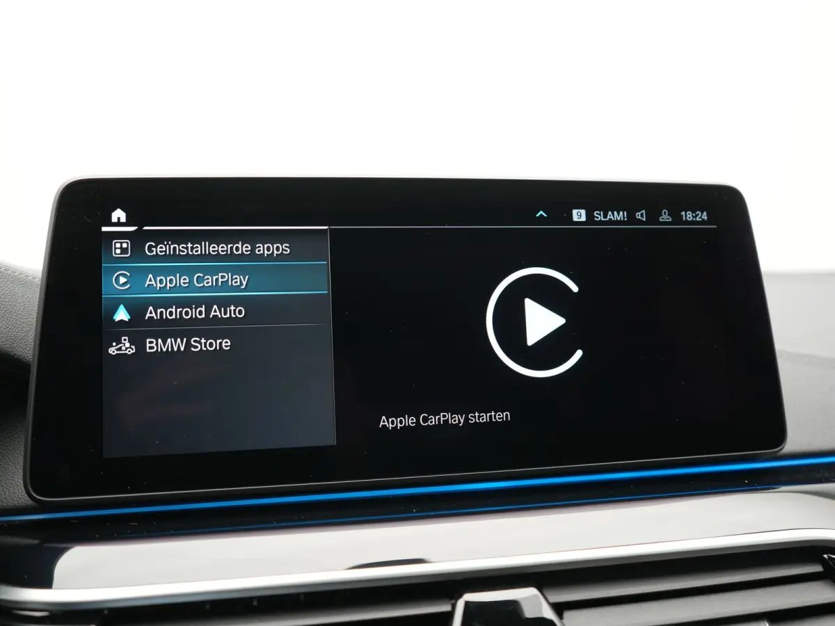 530e M Sport PHEV 293pk Dealer O.H | Trekhaak Af Fabriek | Panodak | Head Up | Soft-Close| 360 Camera | Adaptive Cruise | Laser LED | Lederen Comfortstoelen Memory & Verwarmd | Sfeerverlicht