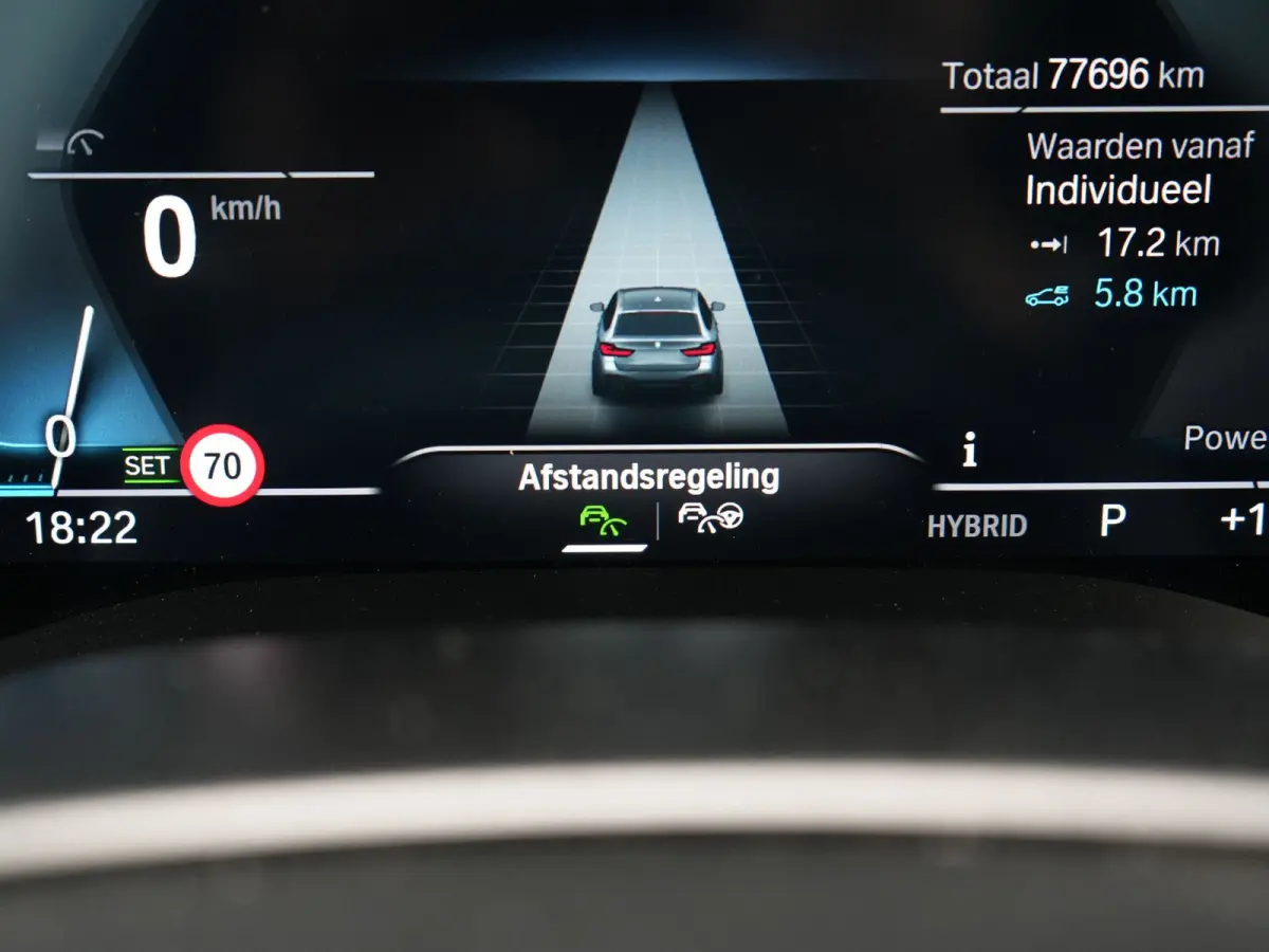 530e M Sport PHEV 293pk Dealer O.H | Trekhaak Af Fabriek | Panodak | Head Up | Soft-Close| 360 Camera | Adaptive Cruise | Laser LED | Lederen Comfortstoelen Memory & Verwarmd | Sfeerverlicht