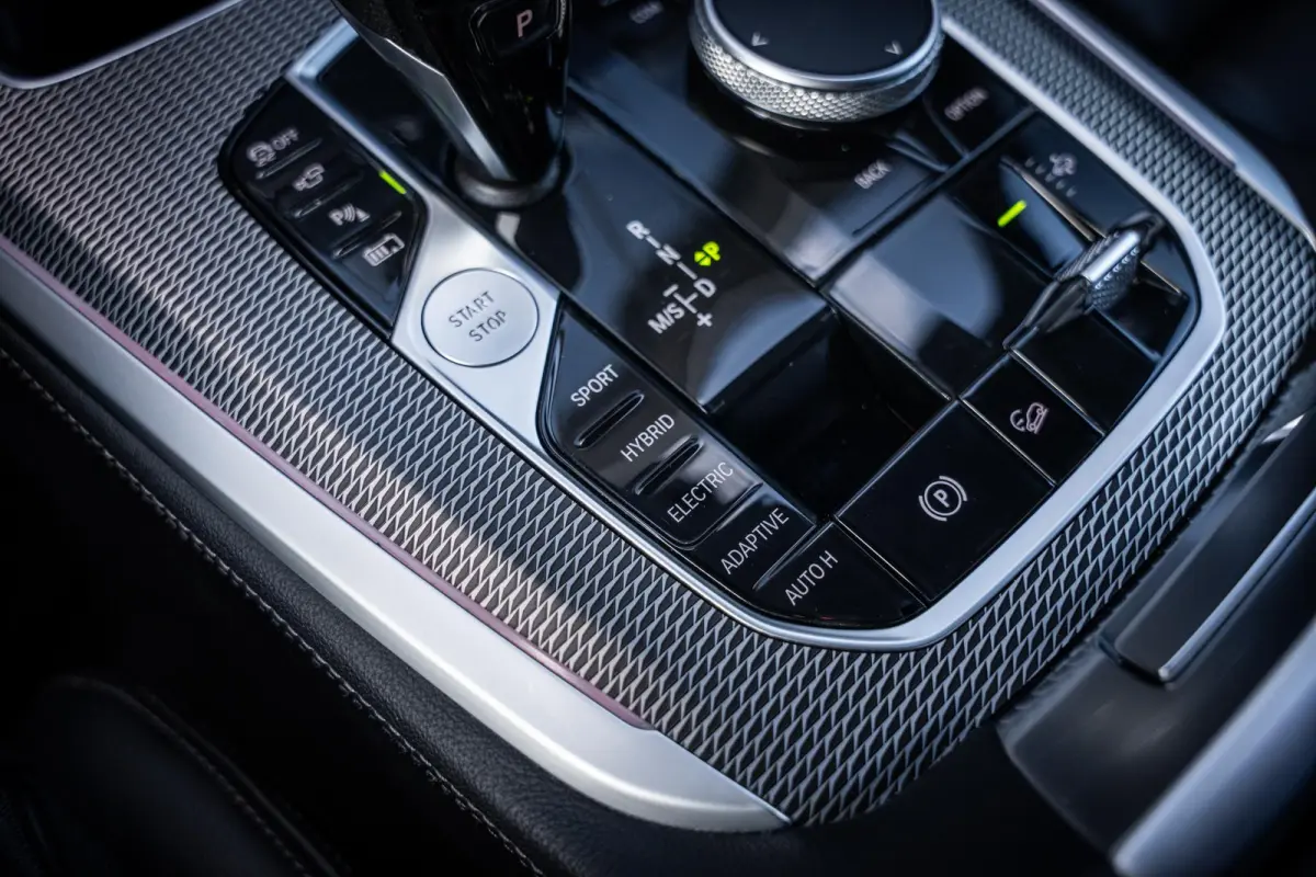 xDrive45e M-Sport Org.NL|Pano|Stoelkoeling|H/K|Laser|4-wielbest.|360°|HuD|ACC|Dealeronderhouden
