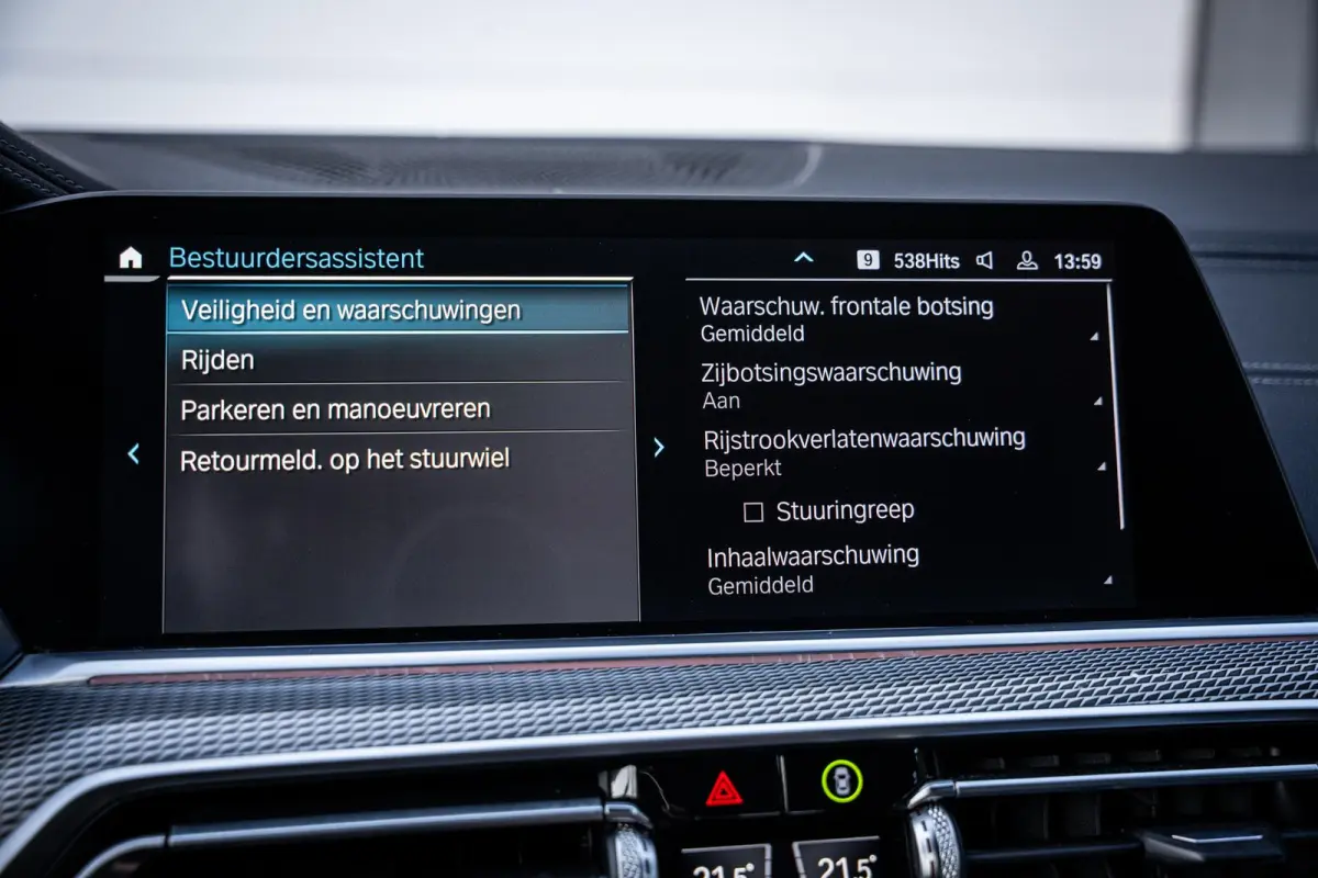 xDrive45e M-Sport Org.NL|Pano|Stoelkoeling|H/K|Laser|4-wielbest.|360°|HuD|ACC|Dealeronderhouden