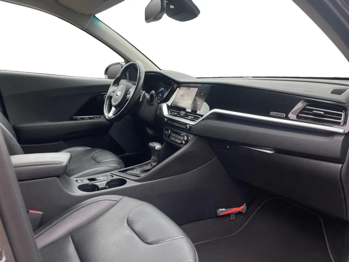 1.6 GDi Hybrid DynamicPlusLine | Navigatie | Climate control | Stoel + Stuurverwarming | Parkeercamera | Parkeersensoren