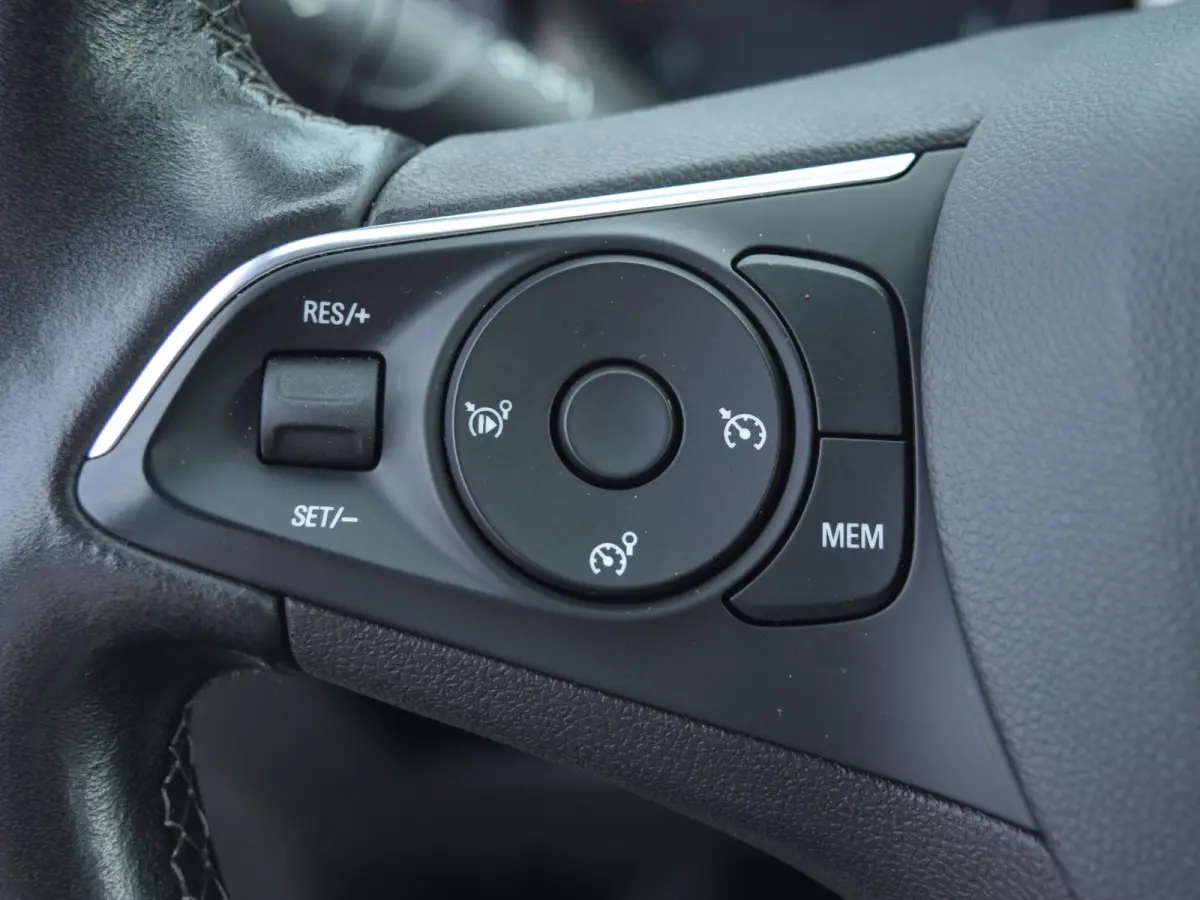 1.2 Edition 2020 | NAVI | CARPLAY | AIRCO | CRUISE CONTROL | TREKHAAK | PARKEERSENSOREN | 38.418 KM