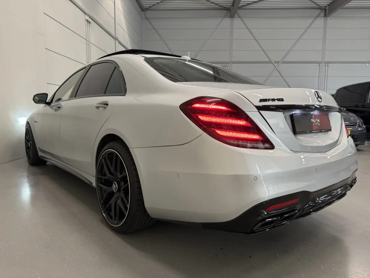 560 Lang AMG S63 STYLING PANO/BURMESTER/MASSAGE-NAPPA LEER/MAGIC BODY CONTROL/NACHTZICHT/SOFT-CLOSE/360CAMERA/WIDESCREEN/LED MULTIBEAM/SFEER/CARPLAY/KEYLESS/ENTERTAINMENT-PACK/UNIEKE AUTO/VO