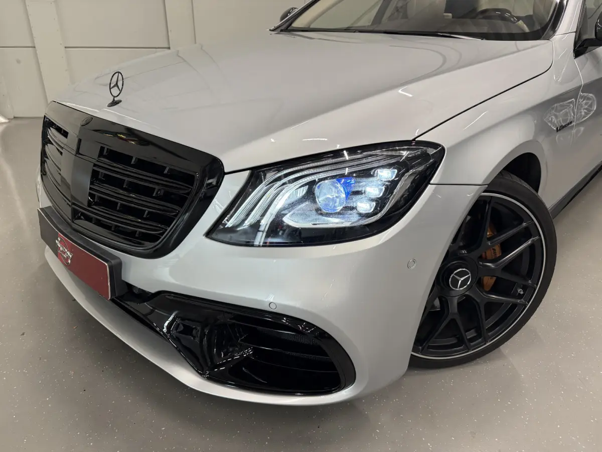560 Lang AMG S63 STYLING PANO/BURMESTER/MASSAGE-NAPPA LEER/MAGIC BODY CONTROL/NACHTZICHT/SOFT-CLOSE/360CAMERA/WIDESCREEN/LED MULTIBEAM/SFEER/CARPLAY/KEYLESS/ENTERTAINMENT-PACK/UNIEKE AUTO/VO
