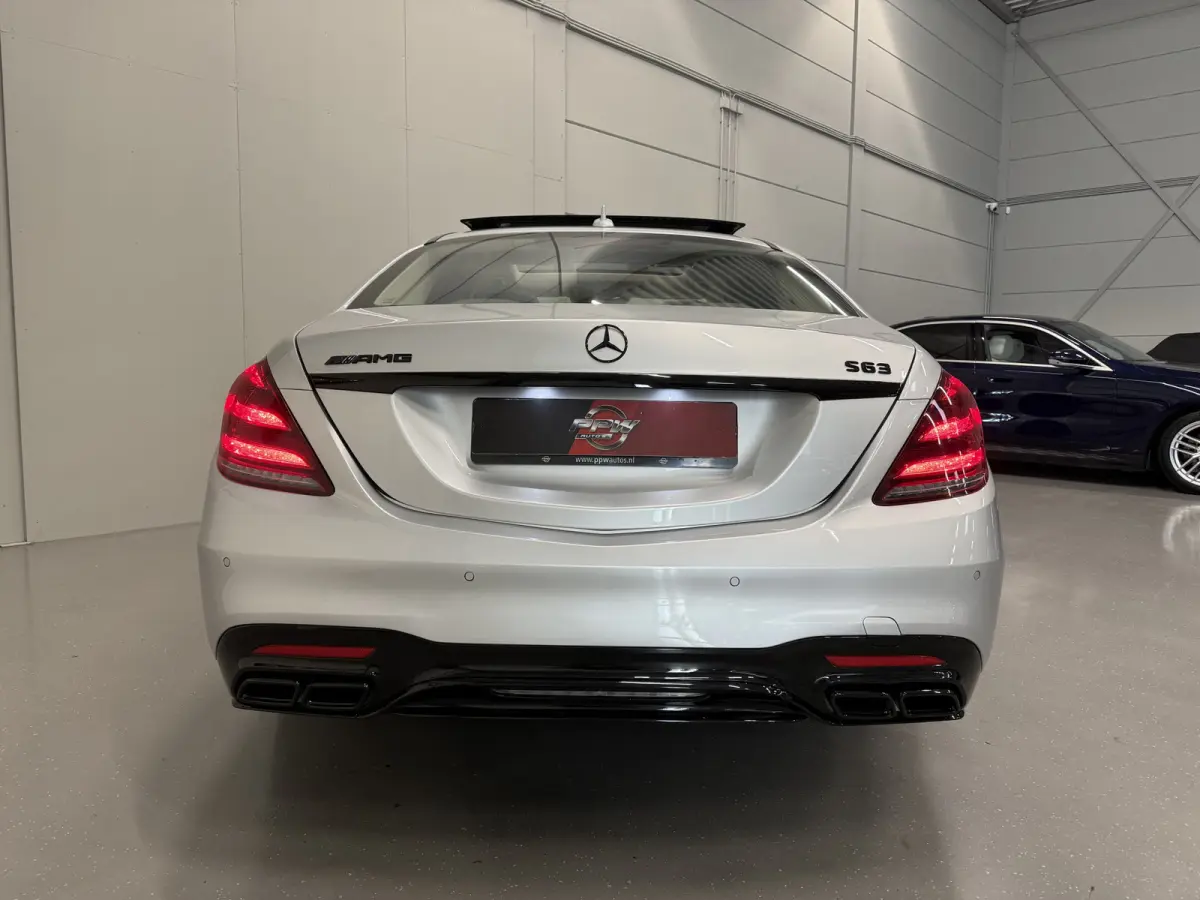 560 Lang AMG S63 STYLING PANO/BURMESTER/MASSAGE-NAPPA LEER/MAGIC BODY CONTROL/NACHTZICHT/SOFT-CLOSE/360CAMERA/WIDESCREEN/LED MULTIBEAM/SFEER/CARPLAY/KEYLESS/ENTERTAINMENT-PACK/UNIEKE AUTO/VO