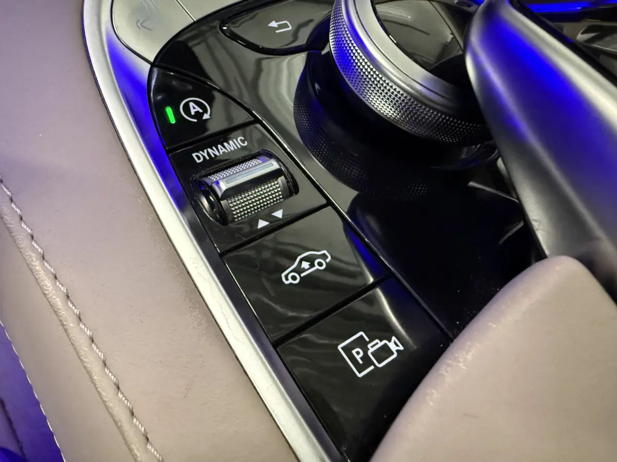 560 Lang AMG S63 STYLING PANO/BURMESTER/MASSAGE-NAPPA LEER/MAGIC BODY CONTROL/NACHTZICHT/SOFT-CLOSE/360CAMERA/WIDESCREEN/LED MULTIBEAM/SFEER/CARPLAY/KEYLESS/ENTERTAINMENT-PACK/UNIEKE AUTO/VO