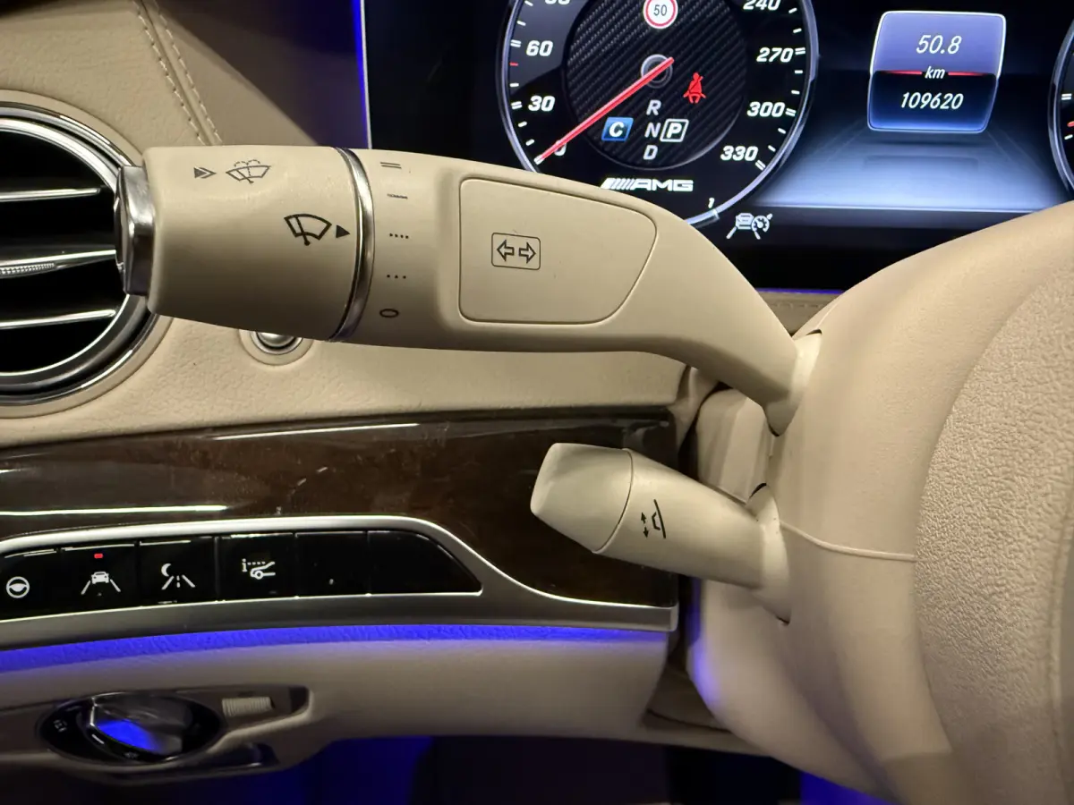 560 Lang AMG S63 STYLING PANO/BURMESTER/MASSAGE-NAPPA LEER/MAGIC BODY CONTROL/NACHTZICHT/SOFT-CLOSE/360CAMERA/WIDESCREEN/LED MULTIBEAM/SFEER/CARPLAY/KEYLESS/ENTERTAINMENT-PACK/UNIEKE AUTO/VO