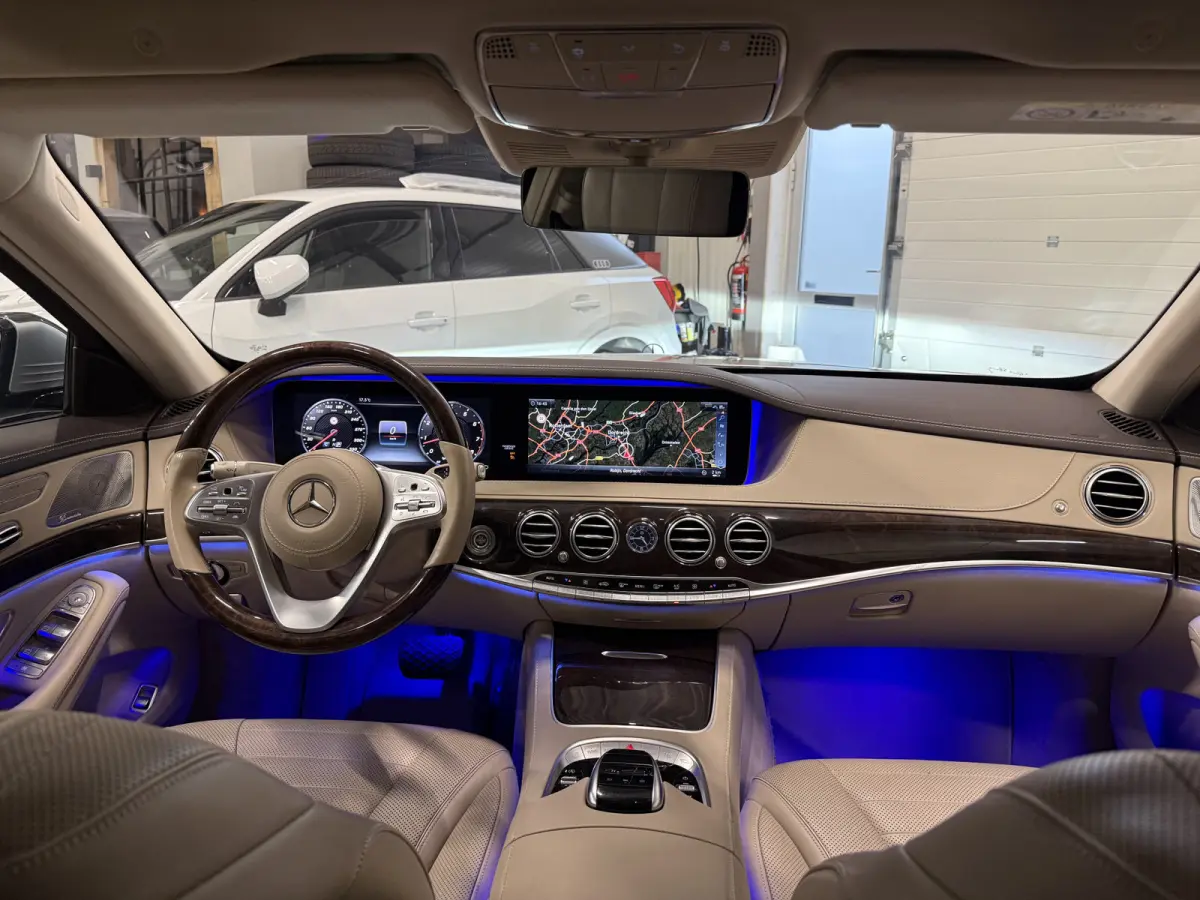 560 Lang AMG S63 STYLING PANO/BURMESTER/MASSAGE-NAPPA LEER/MAGIC BODY CONTROL/NACHTZICHT/SOFT-CLOSE/360CAMERA/WIDESCREEN/LED MULTIBEAM/SFEER/CARPLAY/KEYLESS/ENTERTAINMENT-PACK/UNIEKE AUTO/VO