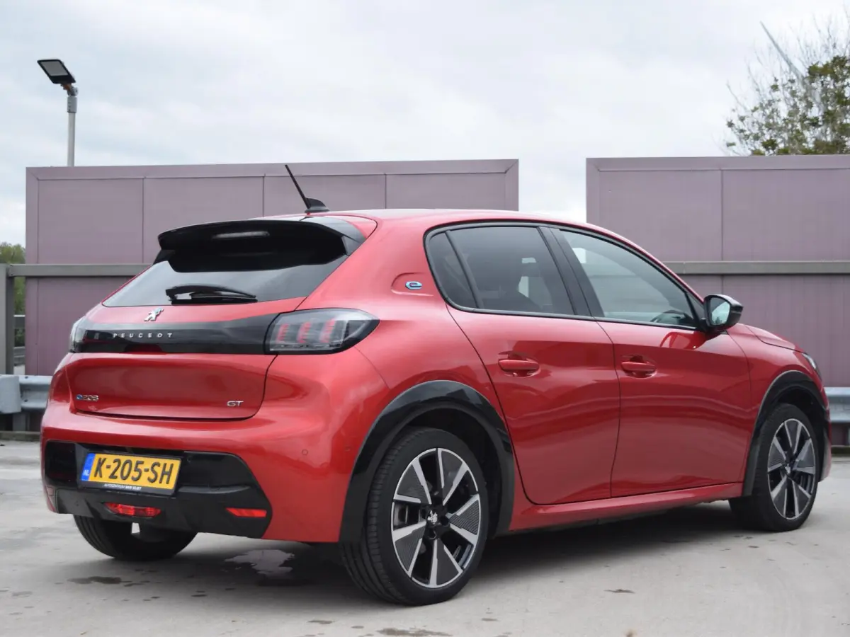 EV GT Pack 50 kWh | ADAPTIVE CRUISE CONTROL | STOELVERWARMING | PANORAMADAK | PARKEERSENSOREN MET CAMERA