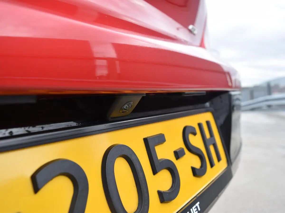 EV GT Pack 50 kWh | ADAPTIVE CRUISE CONTROL | STOELVERWARMING | PANORAMADAK | PARKEERSENSOREN MET CAMERA