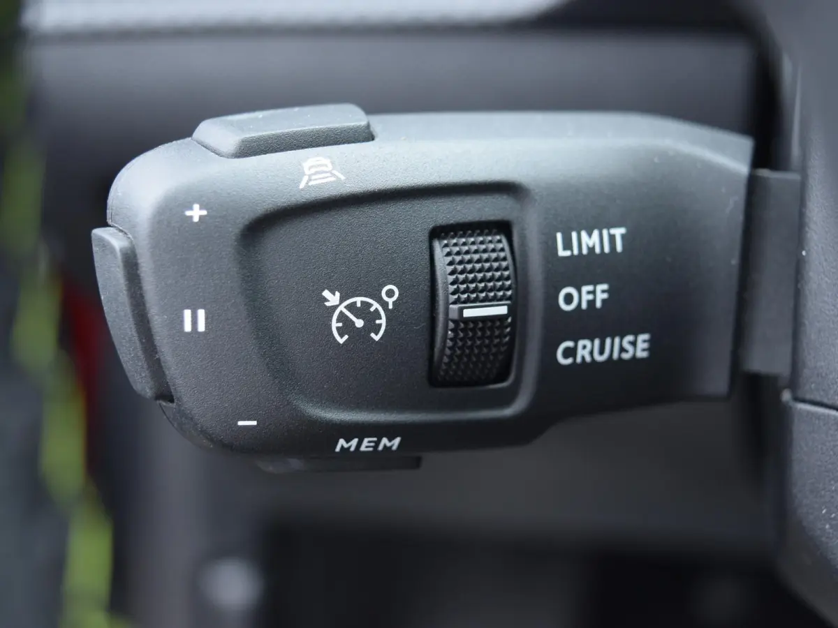 EV GT Pack 50 kWh | ADAPTIVE CRUISE CONTROL | STOELVERWARMING | PANORAMADAK | PARKEERSENSOREN MET CAMERA