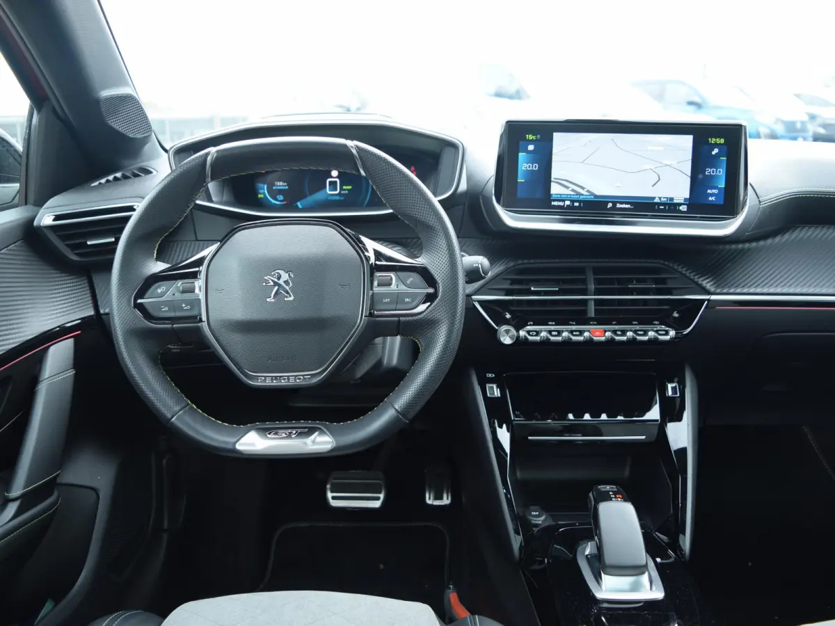 EV GT Pack 50 kWh | ADAPTIVE CRUISE CONTROL | STOELVERWARMING | PANORAMADAK | PARKEERSENSOREN MET CAMERA