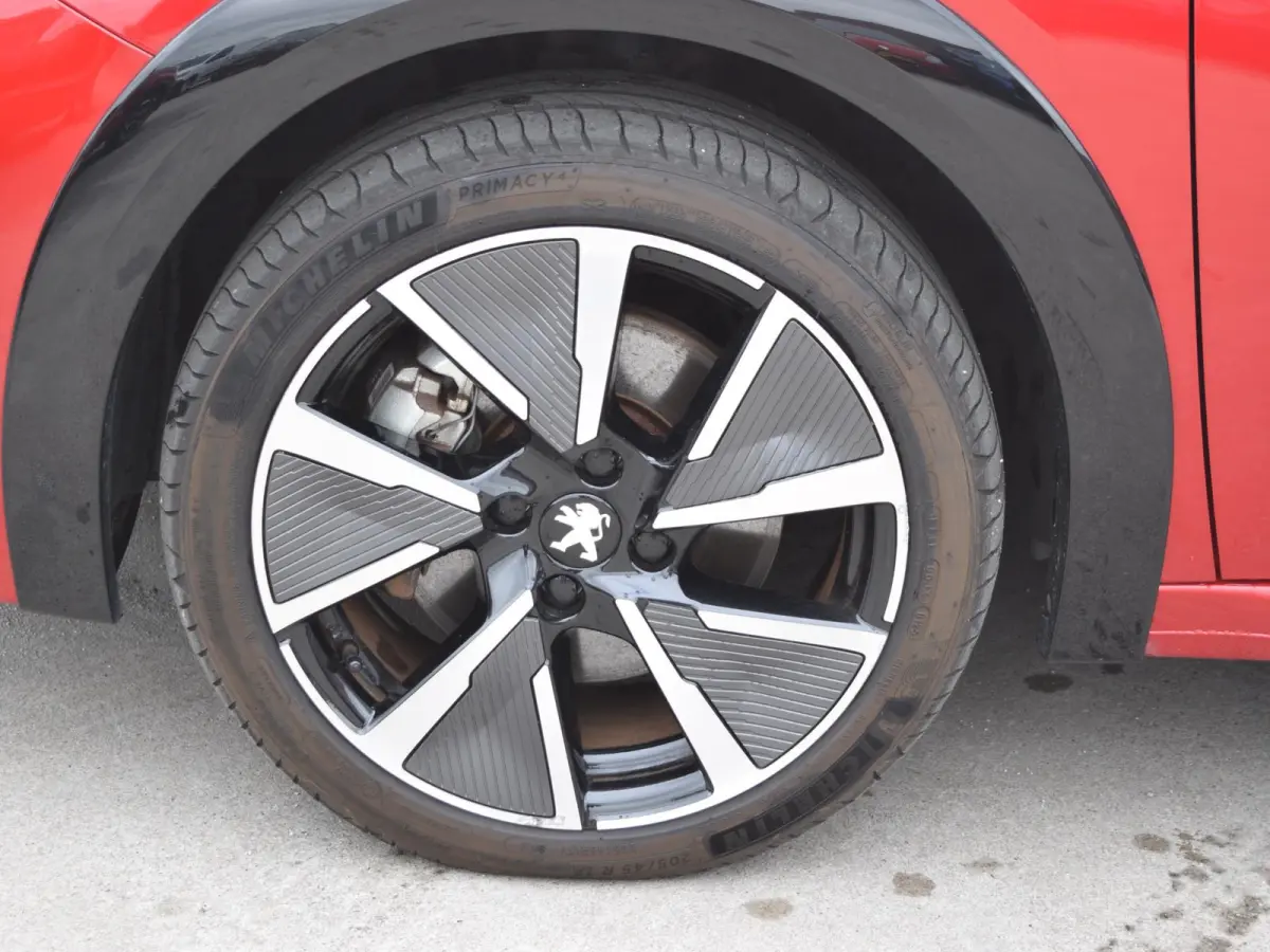 EV GT Pack 50 kWh | ADAPTIVE CRUISE CONTROL | STOELVERWARMING | PANORAMADAK | PARKEERSENSOREN MET CAMERA