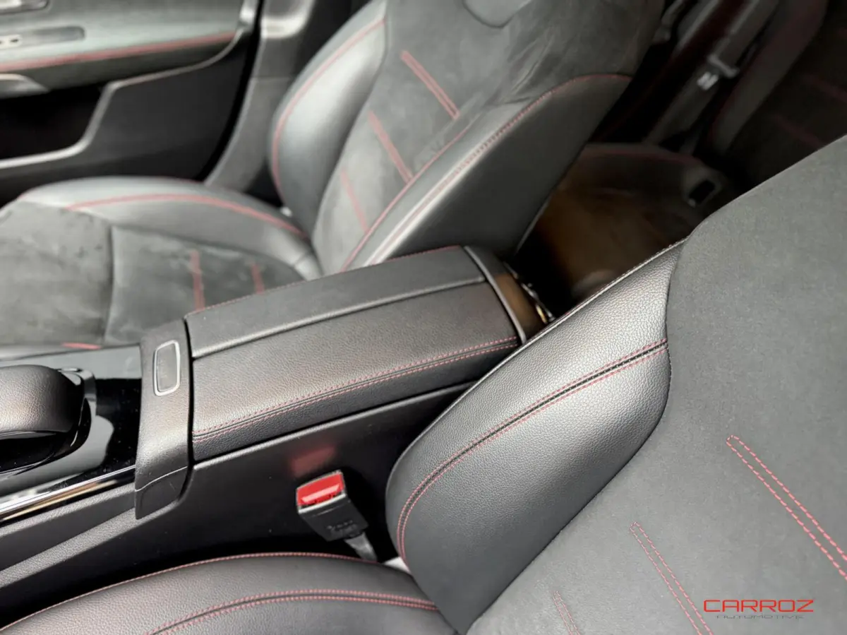 200 AMG Line CarPlay Ambiance Trekhaak LED