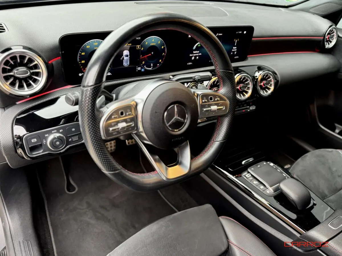 200 AMG Line CarPlay Ambiance Trekhaak LED