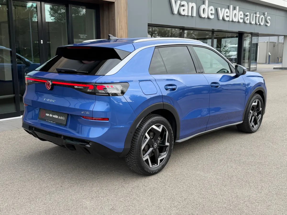 1.5 eTsi 150pk DSG R-Line | Camera | Navi | Extra getint glas | 4-season | Dode hoek | IQ light | Rijklaar incl. garantie