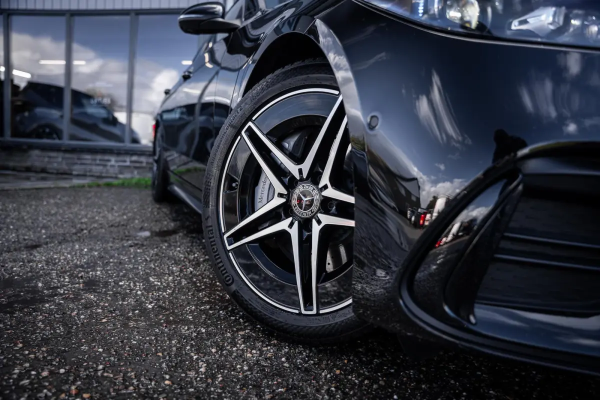 180 Star Edition AMG-Line Night|Pano|360°|Trekhaak|Distronic|Memory|Dealeronderhouden