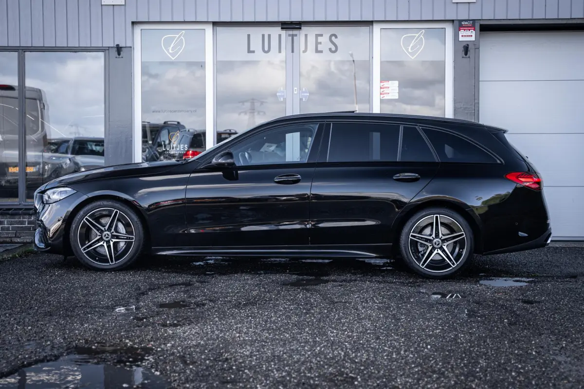 180 Star Edition AMG-Line Night|Pano|360°|Trekhaak|Distronic|Memory|Dealeronderhouden