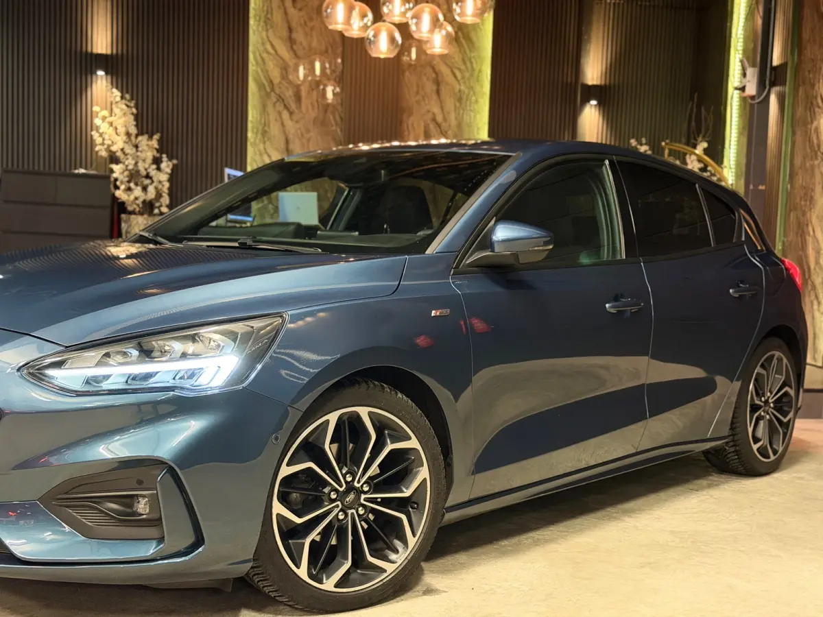 1.0 ST Line |Automaat|Stoelverwarming|CAM|CARPLAY