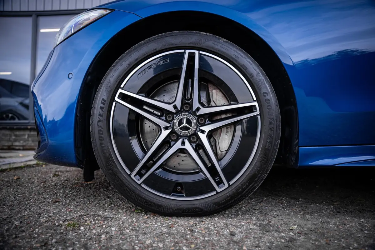 300e AMG-Line Org.NL|Pano|Leder|Sfeerverl.|Stoelmemo|360°|Dealeronderhouden