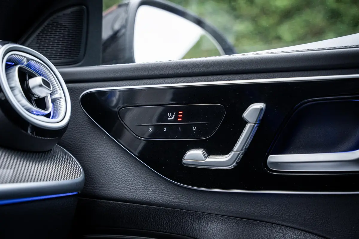 300e AMG-Line Org.NL|Pano|Leder|Sfeerverl.|Stoelmemo|360°|Dealeronderhouden
