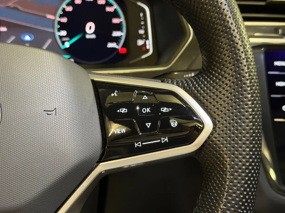 1.5 TSI 3X R-Line|PANO|MEMORY|360C|FULL OPTIONS!