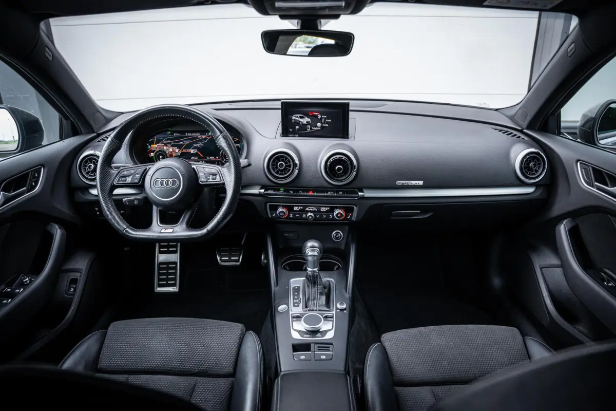 40 e-tron Advance S-Line Leder/Alcantara|Virtual-cockpit|Sfeerverl.|Stoelverw.|Dealeronderhouden