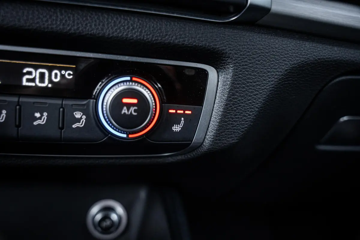 40 e-tron Advance S-Line Leder/Alcantara|Virtual-cockpit|Sfeerverl.|Stoelverw.|Dealeronderhouden