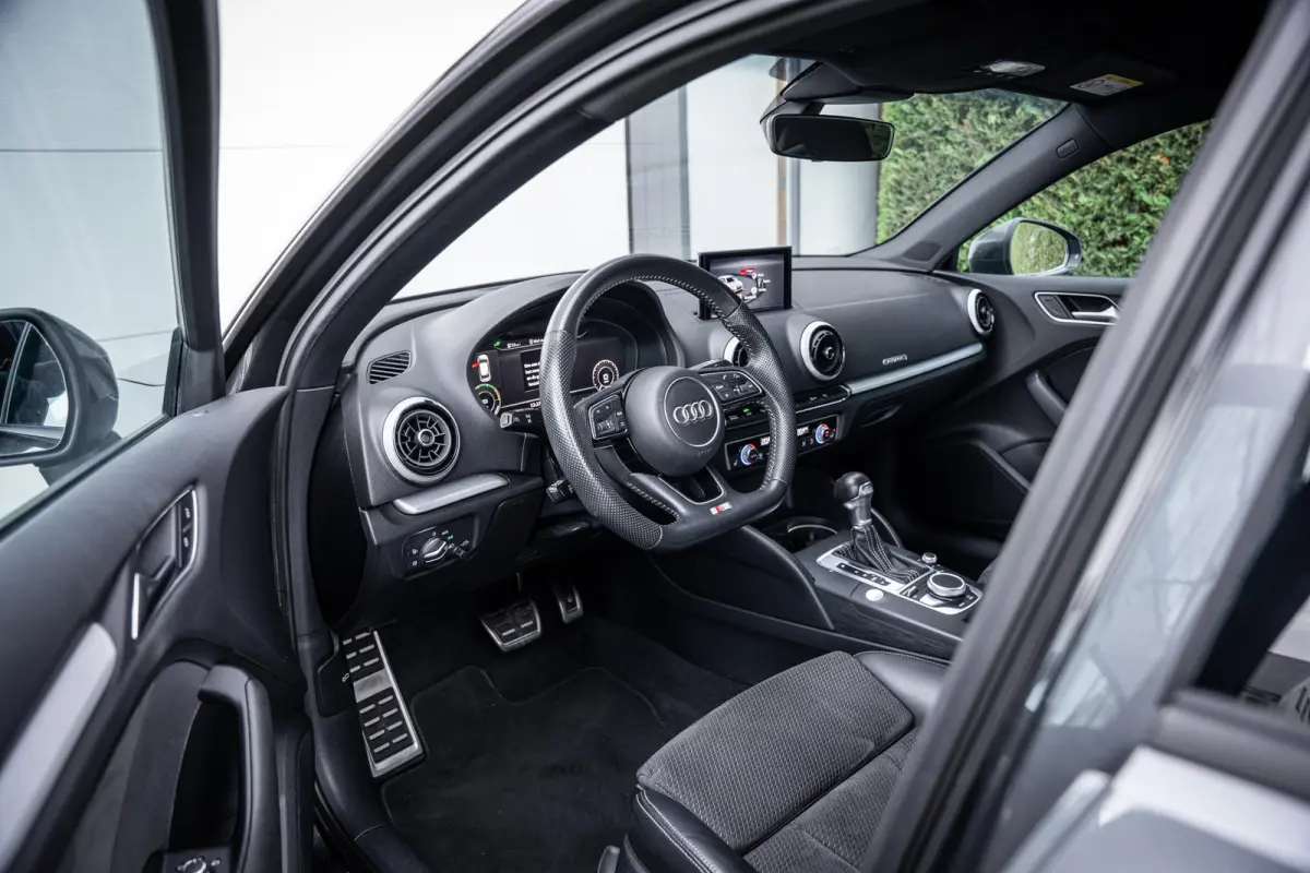 40 e-tron Advance S-Line Leder/Alcantara|Virtual-cockpit|Sfeerverl.|Stoelverw.|Dealeronderhouden