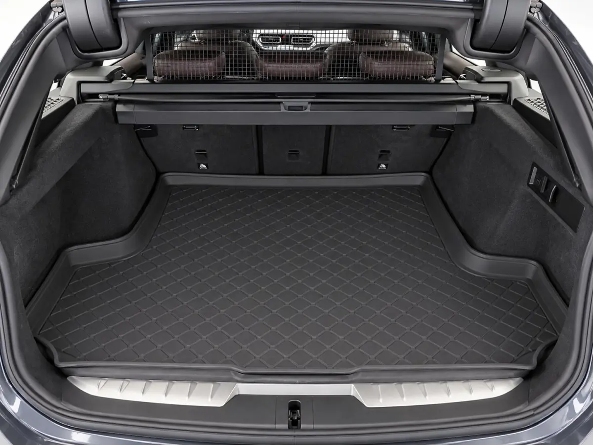 320e Business Edition Plus Panodak Adaptive Cruise 18" Leder Vernasca PDC VA Laser Light Live Cockpit Premium Audio Sportstoelen