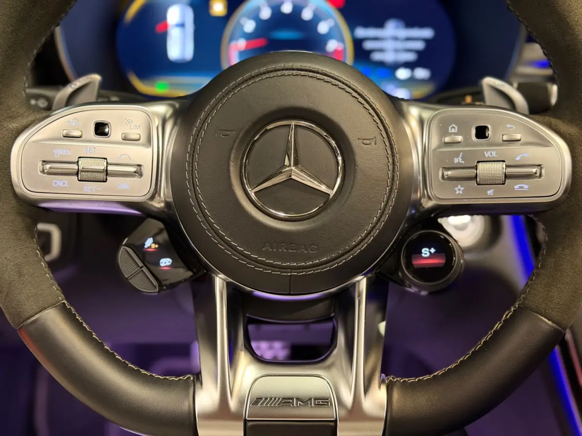 AMG 63 Premium Plus Pack|PANO|KUIP|FULL OPTIONS!