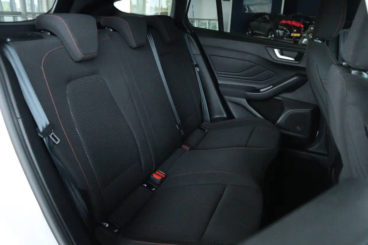 1.0 EcoBoost Hybrid ST Line | Apple Carplay/Android Auto|telefoonintegratie premium | Bekleding ST-Line (X) | Cruise control