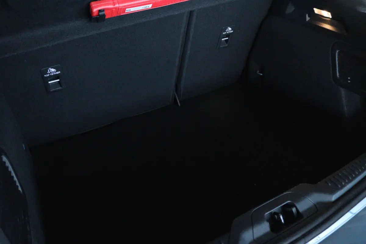 1.0 EcoBoost Hybrid ST Line | Apple Carplay/Android Auto|telefoonintegratie premium | Cruise control | Extra getint glas
